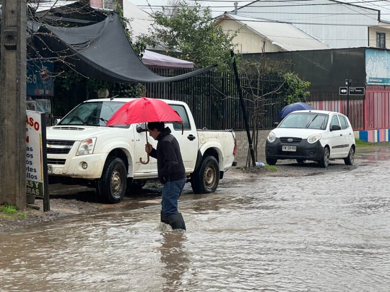 Emiten alerta meteorológica para 3 regiones del centro-sur por sistema frontal