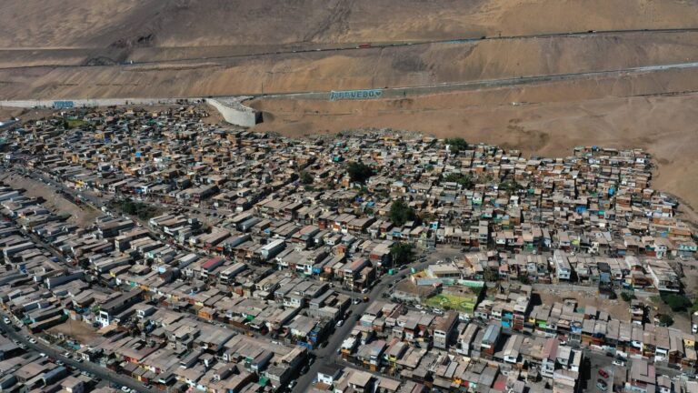 Iquique: Prisión preventiva para cuatro delincuentes por robo y retención de víctima