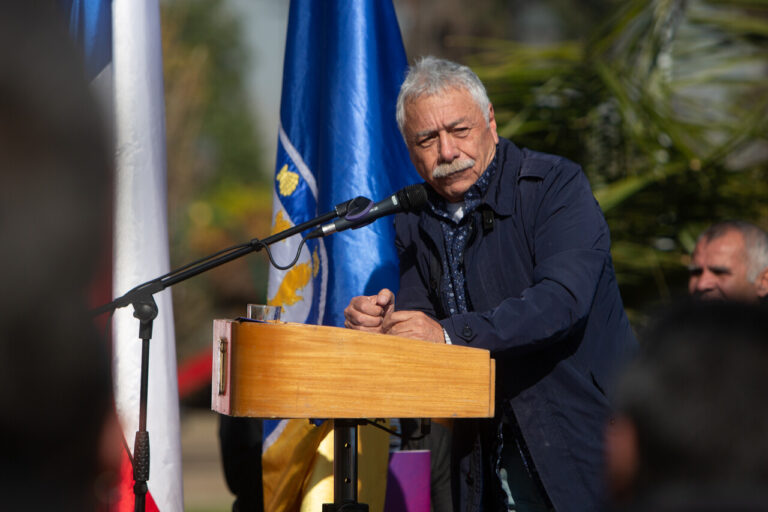 La emotiva carta de Carlos Caszely que destaca la importancia de la educación: 