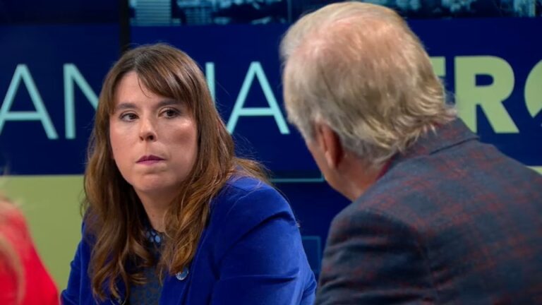 Constanza Martínez por cruce entre Vodanovic y Carmona sobre Villa Francia: Esperaría que 