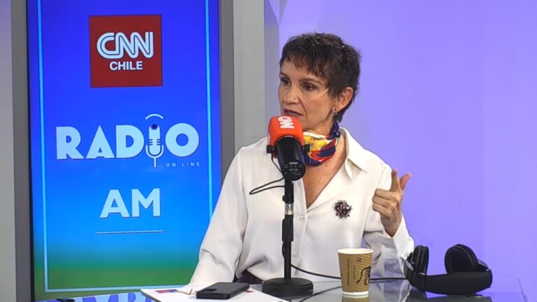 Tohá tilda de grave la “sombra de dudas” planteada por el PC sobre operativo en Villa Francia