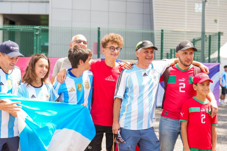 Un anillo más en los JJ.OO.: la romántica petición de matrimonio de deportista argentino a su pareja en París