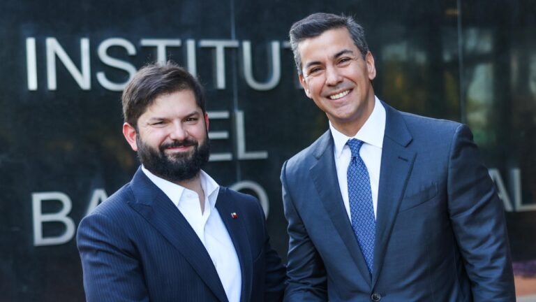 Boric considera “prioritario” para Chile el corredor bioceánico que unirá el Atlántico con el Pacífico