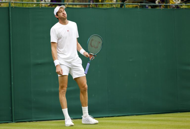 Jarry cae ante el canadiense Shapovalov y se despide en primera ronda de Wimbledon