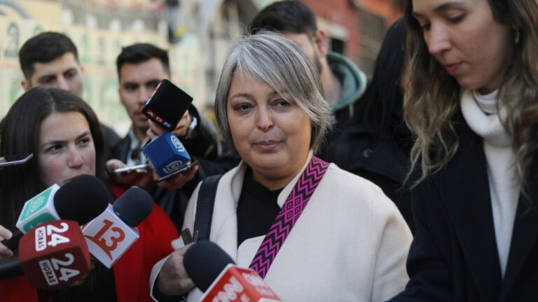 “Sería muy complejo”: Jara pide no utilizar polémica por voto obligatorio como excusa para retrasar la reforma previsional