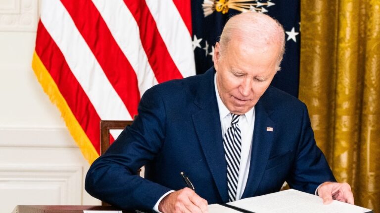 Biden baja su candidatura: Cronología de cómo se habría gestado el mediático anuncio
