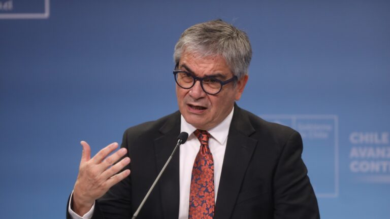 Tras críticas de Asimet y Sonami: Marcel afirma que clientes industriales también se beneficiarán con ampliación del subsidio eléctrico