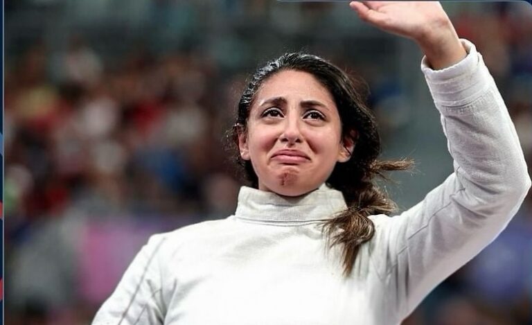 Esgrimista egipcia revela que participó en París 2024 embarazada de siete meses: 