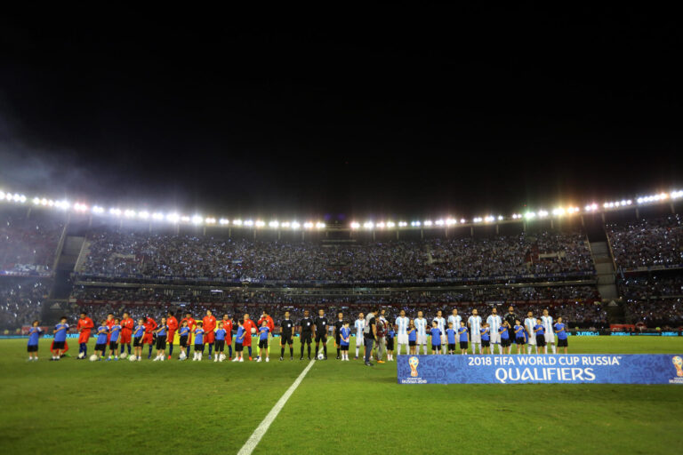 Eliminatorias para la Copa del Mundo 2026: ¿Cuándo y dónde ver el partido entre Chile y Argentina?