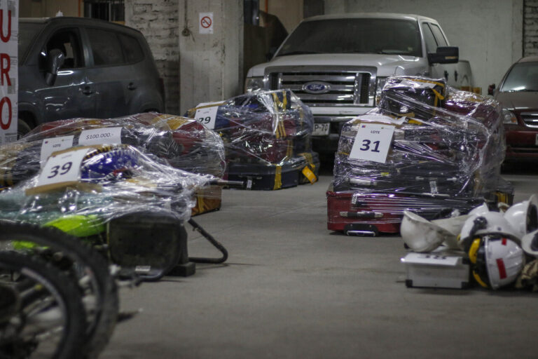 Cómo participar y cuándo es el tradicional remate de maletas de la Tía Rica