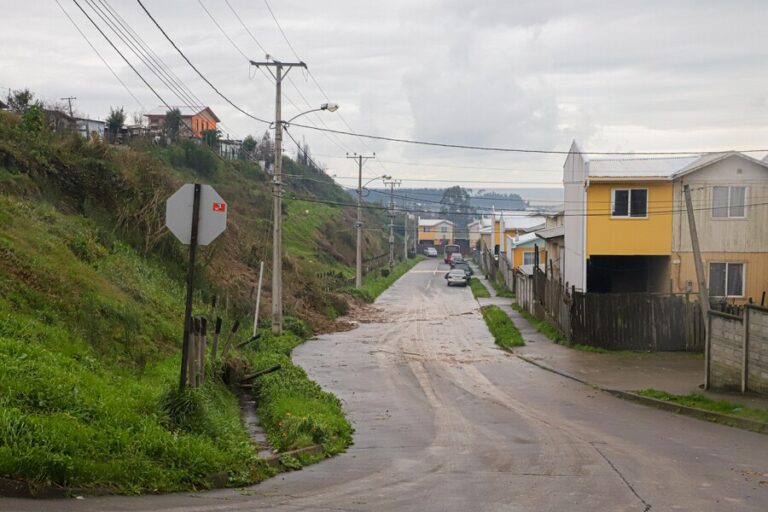 Decretan Alerta Roja en el Biobío por fuertes lluvias y vientos: Carabineros y delegación realizan despliegue de Emergencia