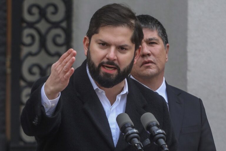 Boric afirma que minuta de la Asociación de AFP 