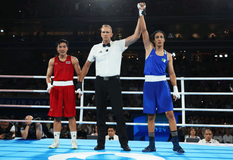 La argelina Imane Khelif peleará por la medalla de oro del boxeo en París 2024