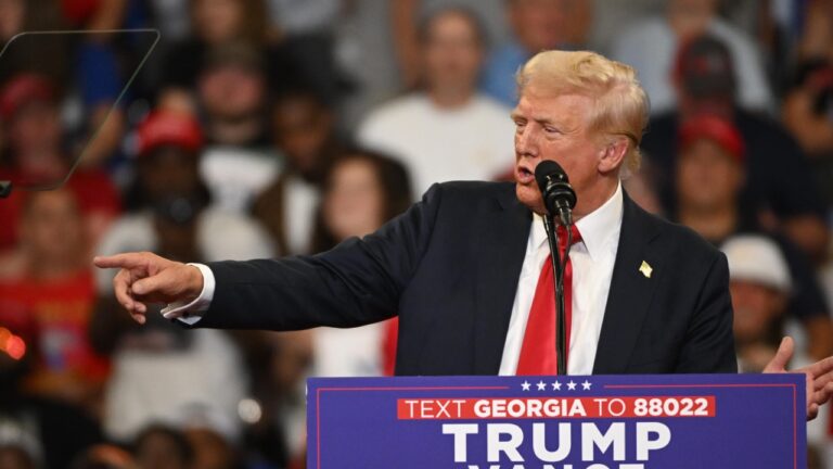 Trump anuncia plataforma de criptomonedas: “Es hora de que nos defendamos juntos”