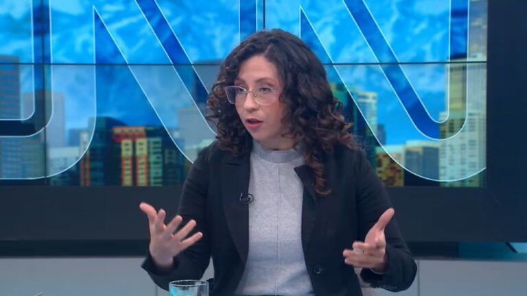 Yeomans valora “entendimiento” para avanzar en la reforma previsional, pero: “No confío en que la derecha vaya a cumplir”