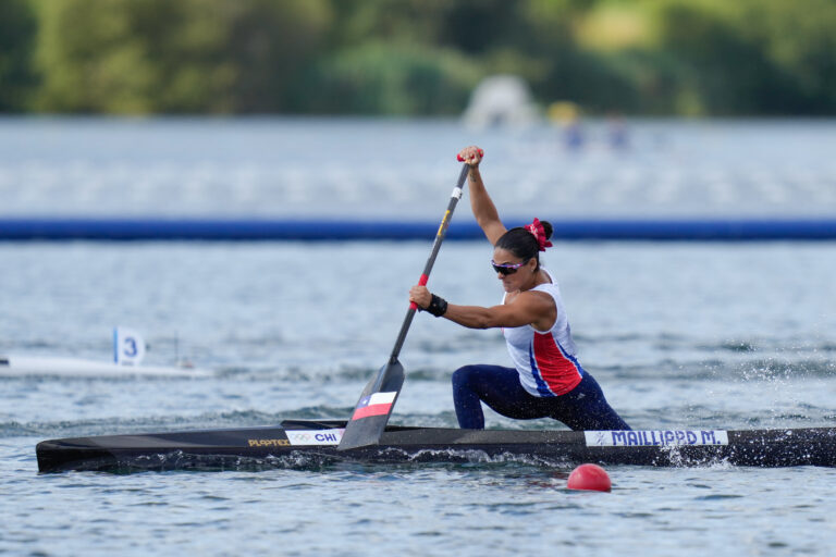 ¡Chile brilla en canotaje! María José Mailliard y Karen Roco avanzan a semifinales en los Juegos Olímpicos de París 2024