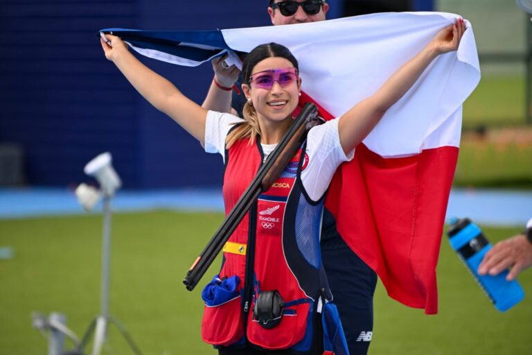 La primera medalla para Chile en París 2024: Francisca Crovetto logra el oro en Tiro Skeet