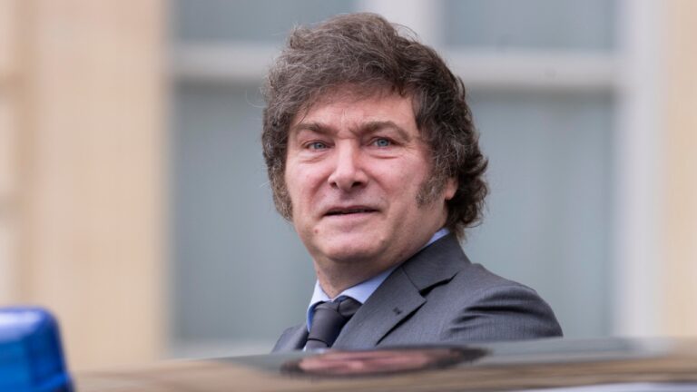 Argentina: Actividad económica cae 3,9% en junio y muestra retroceso de 0,3%