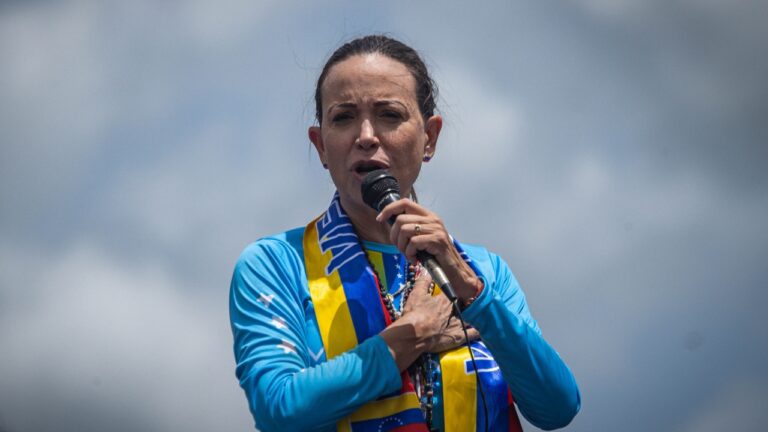 “Bajo las reglas del régimen, ganamos”: Machado rechaza nuevas elecciones y ofrece actas de oposición para revisión