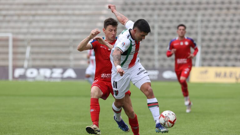 Unión La Calera vence a Palestino 2-1 y sale del fondo de la tabla