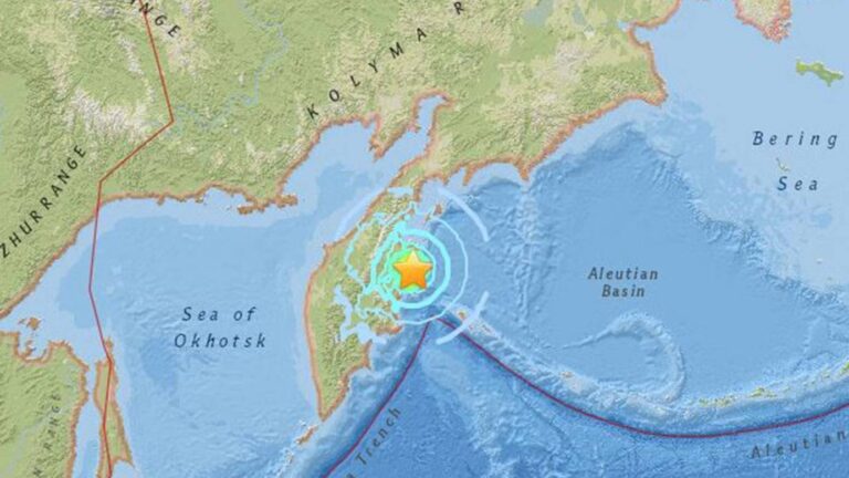 Registran sismo de magnitud 7.4 en Rusia: ¿Hay riesgo de tsunami en las costas de Chile?