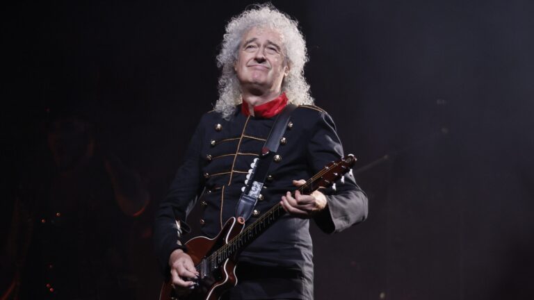 Brian May, el legendario guitarrista de Queen, sufrió un derrame cerebral 