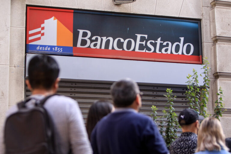 BancoEstado es afectado por fraude interno de $6.100 millones: Se querellaron contra dos ex jefes del área de sistemas