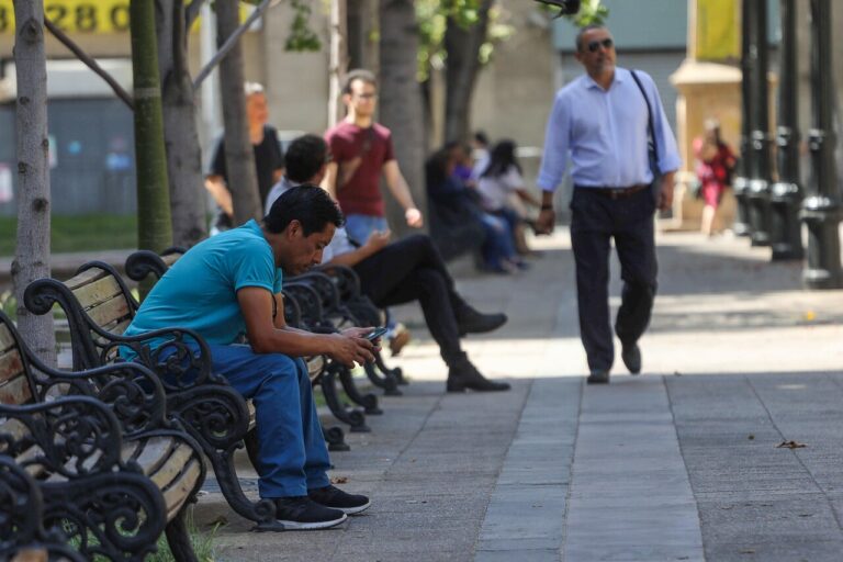INE: Desempleo en Chile llega a 8,9% durante el trimestre junio-agosto