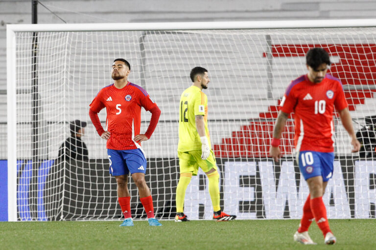 Chile sufre una derrota apabullante: La Roja se rinde ante la Argentina en el camino al Mundial 2026