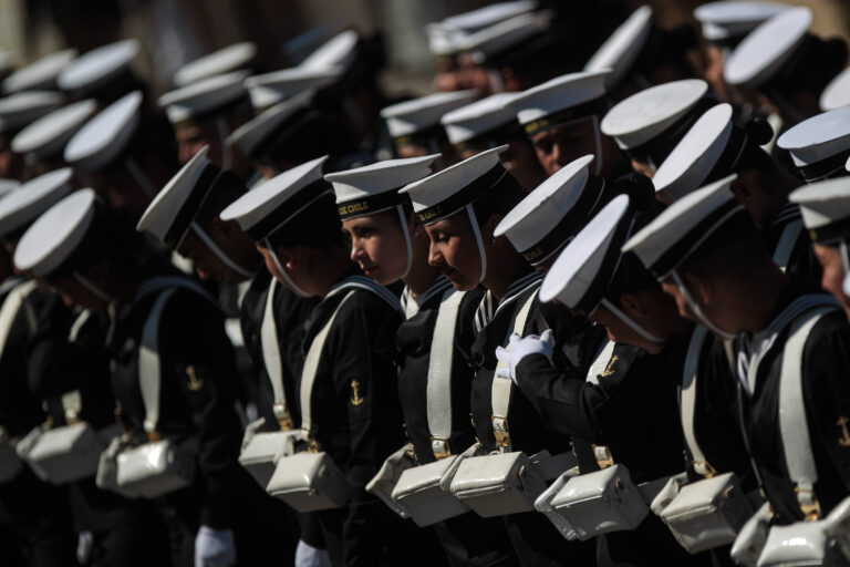 Funcionaria de la Armada denunció a superior por violación: Institución sancionó a la mujer por propiciar la agresión mediante 