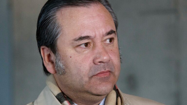 Diputado Romero dice que el 99% de los supremos tiene a alguien que les “movió su currículum”: “Hermosilla no es el único operador”