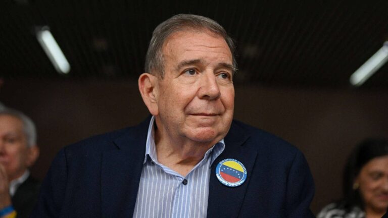 Líder opositor venezolano Edmundo González llega a España tras huir de su país con orden de arresto