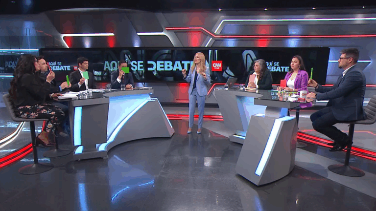 ¿A favor o en contra? Candidatos a Valparaíso y los desalojos de tomas en lugares peligrosos