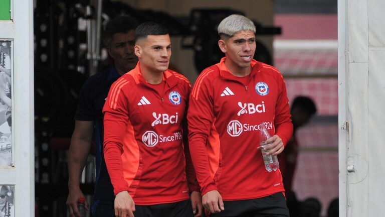 Carlos Palacios se baja de la selección chilena por 