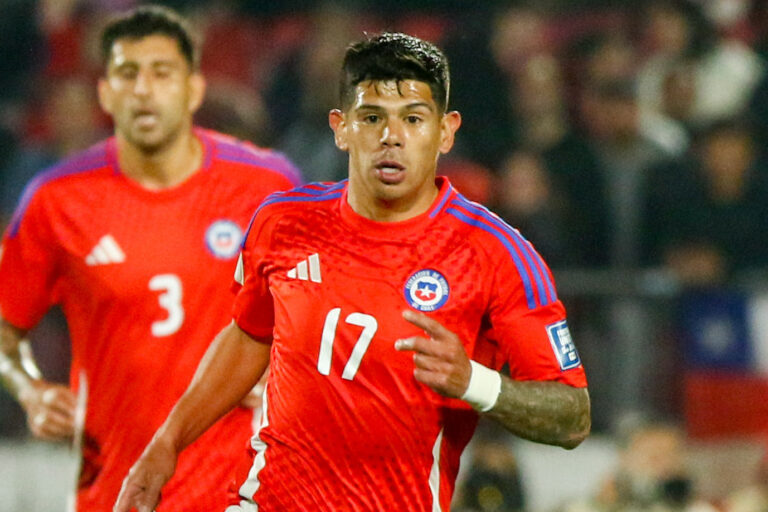 Nueva baja tras la salida de Carlos Palacios: Esteban Pavez es liberado de la selección y lo reemplaza César Pérez