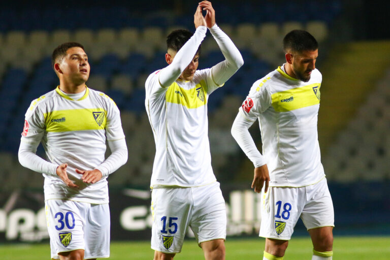 Fallo del Tribunal de Disciplina: Barnechea seguirá en el fútbol profesional, pero se mantiene la resta de 45 puntos