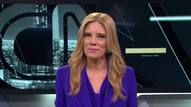 Conductora de CNN Chile: Periodista Mónica Rincón recibe premio Lenka Franulic 2024