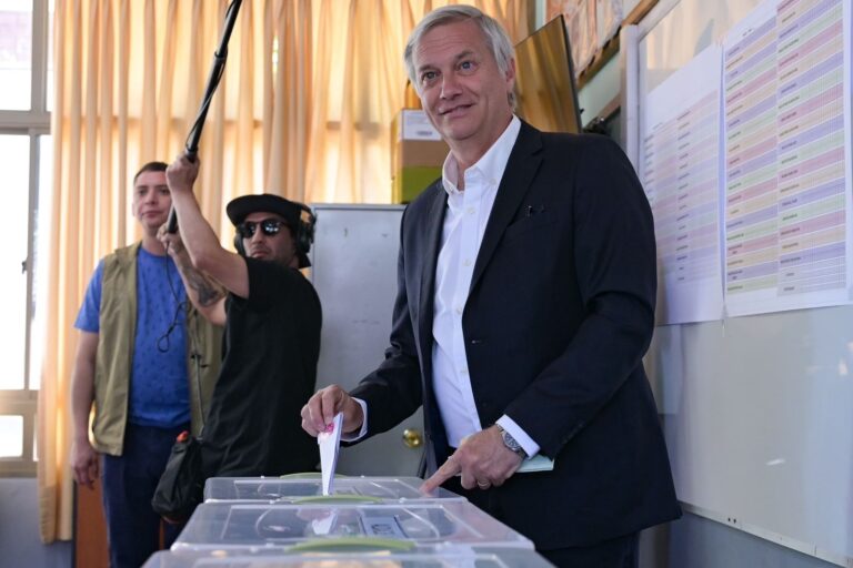 José Antonio Kast llama a la transparencia y critica el manejo del caso Monsalve en jornada electoral