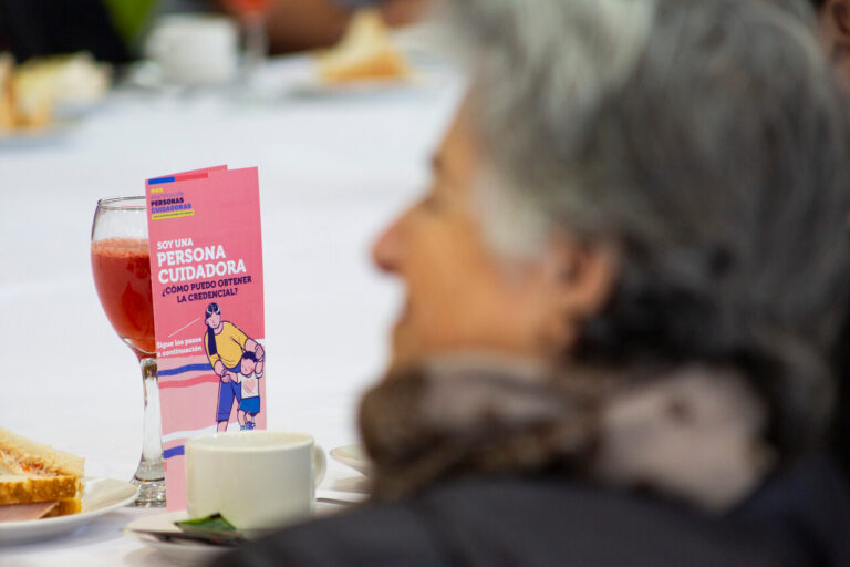 ¿Cómo obtener credencial de persona cuidadora?: Revisa el paso a paso