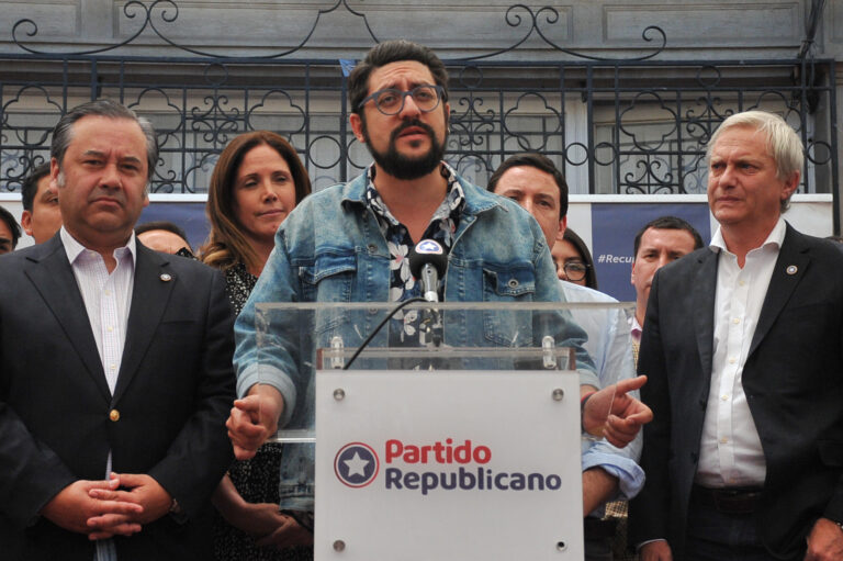 Pese a perder por una diferencia de 10% de votos, Francisco Orrego afirma: ¿Quién iba a esperar que estuviéramos contando voto a voto para ver quién era el gobernador?