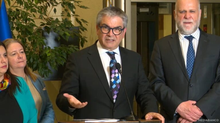 Ministro Marcel asegura que no hubo 