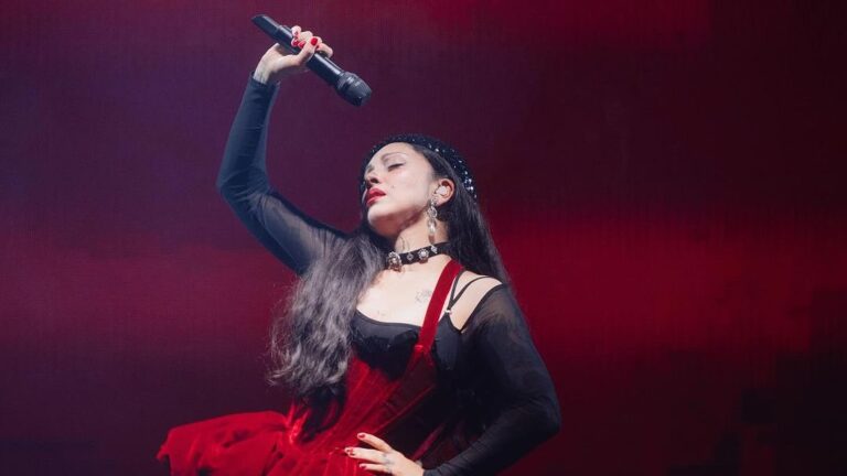 Mon Laferte se convierte en la única chilena nominada a los Grammy 2025 por 