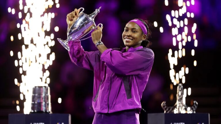 Coco Gauff gana las Finales de la WTA y se convierte en la campeona más joven desde Sharapova