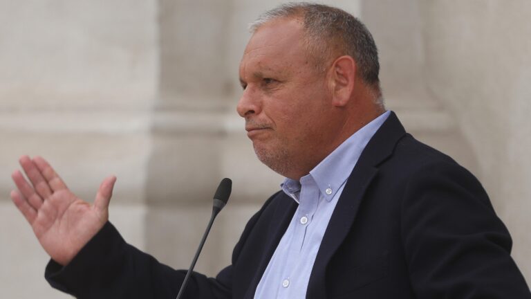 Mundaca a un año de incendios en Valparaíso: 