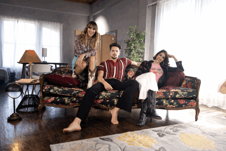 Lasso y Ha*Ash inician el 2025 con “5 Minutos Más”, una balada sobre el amor y el miedo