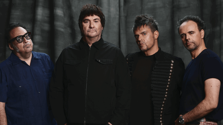 Los Tres firman con Universal Music y lanzan 