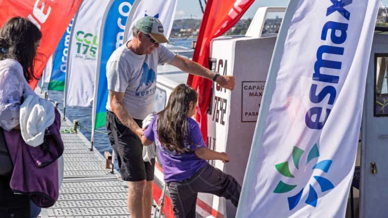 Jóvenes de Aldeas Infantiles SOS conocieron los yates que participan en la Semana de la Vela Esmax Lago Llanquihue