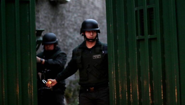 Traslado de reos a Colombia y Gendarmería especializada: Gobierno busca endurecer condiciones en cárceles de máxima seguridad