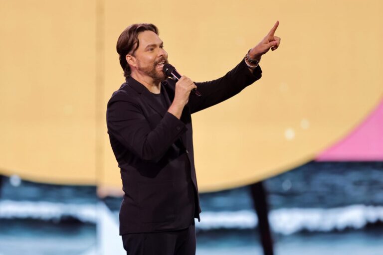 Partido antichavista tilda de “inaceptable” pifias a George Harris: “Los venezolanos no buscamos conflicto”