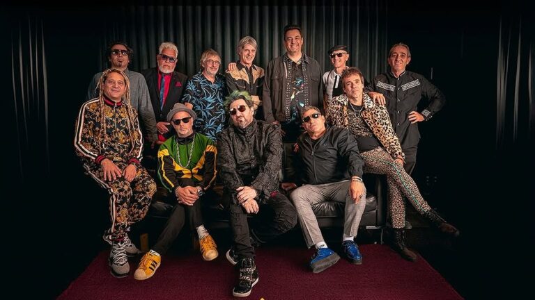 Los Auténticos Decadentes comparten su amor por Chile: 